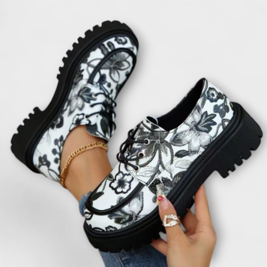 Sandra - Mocassins Clássicos Retro com Estilo
