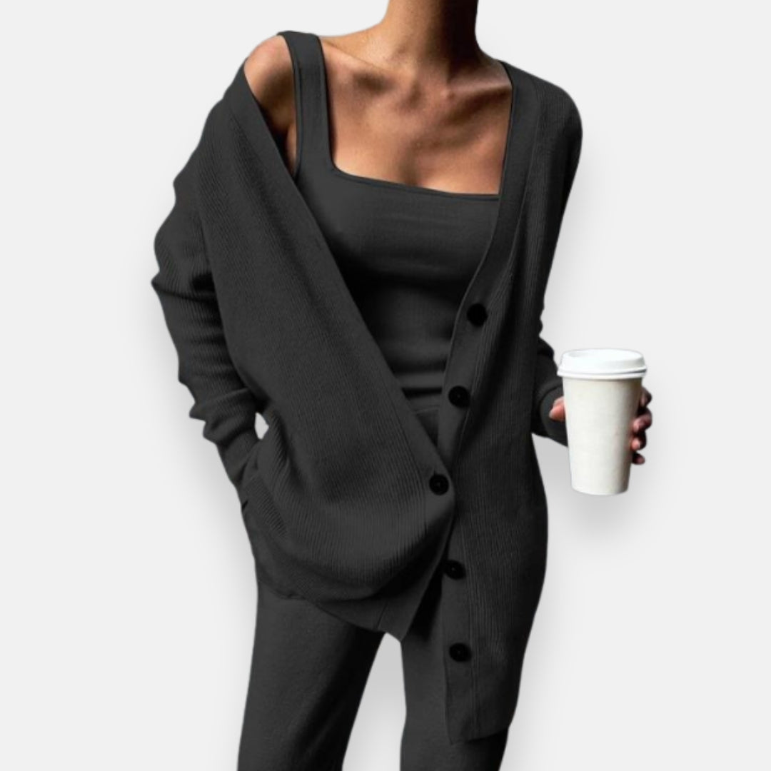 Luzia | Conjunto de Malha Canelada (3 Peças) - Estilo e conforto em cada detalhe, perfeito para qualquer ocasião.