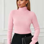 Suéter de Tricô Rosa Claro com Gola Alta – Estilo Confortável e Sofisticado
