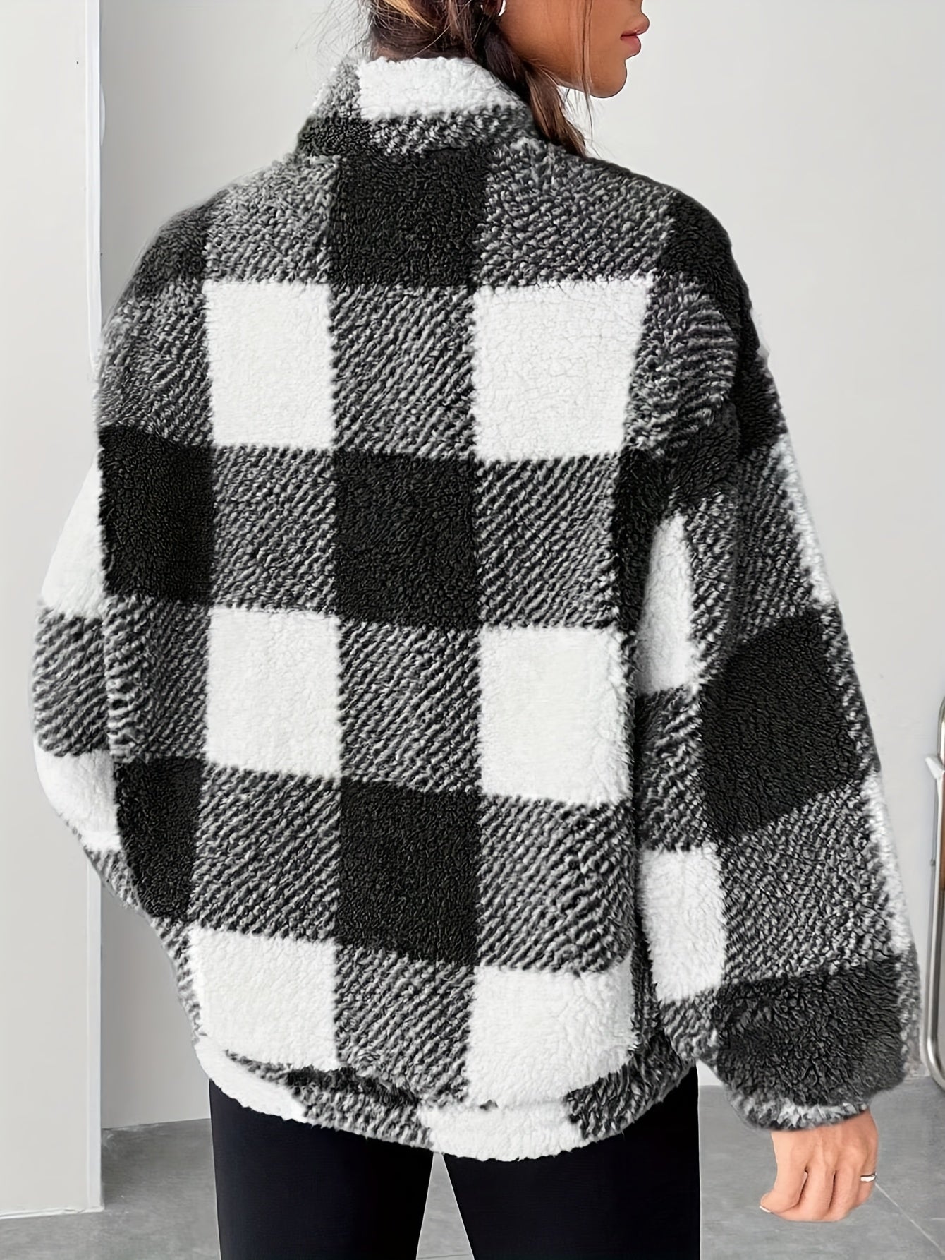 Sweat Xadrez Plush com Gola Alta