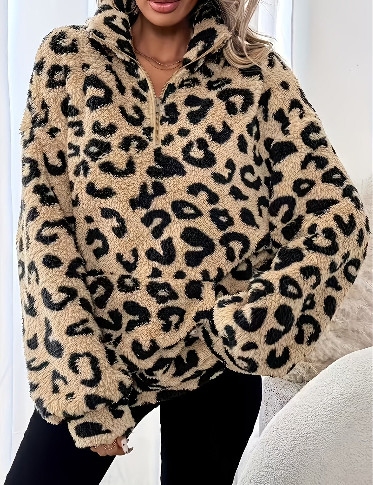 Sweat Plush Animal Print com Fecho