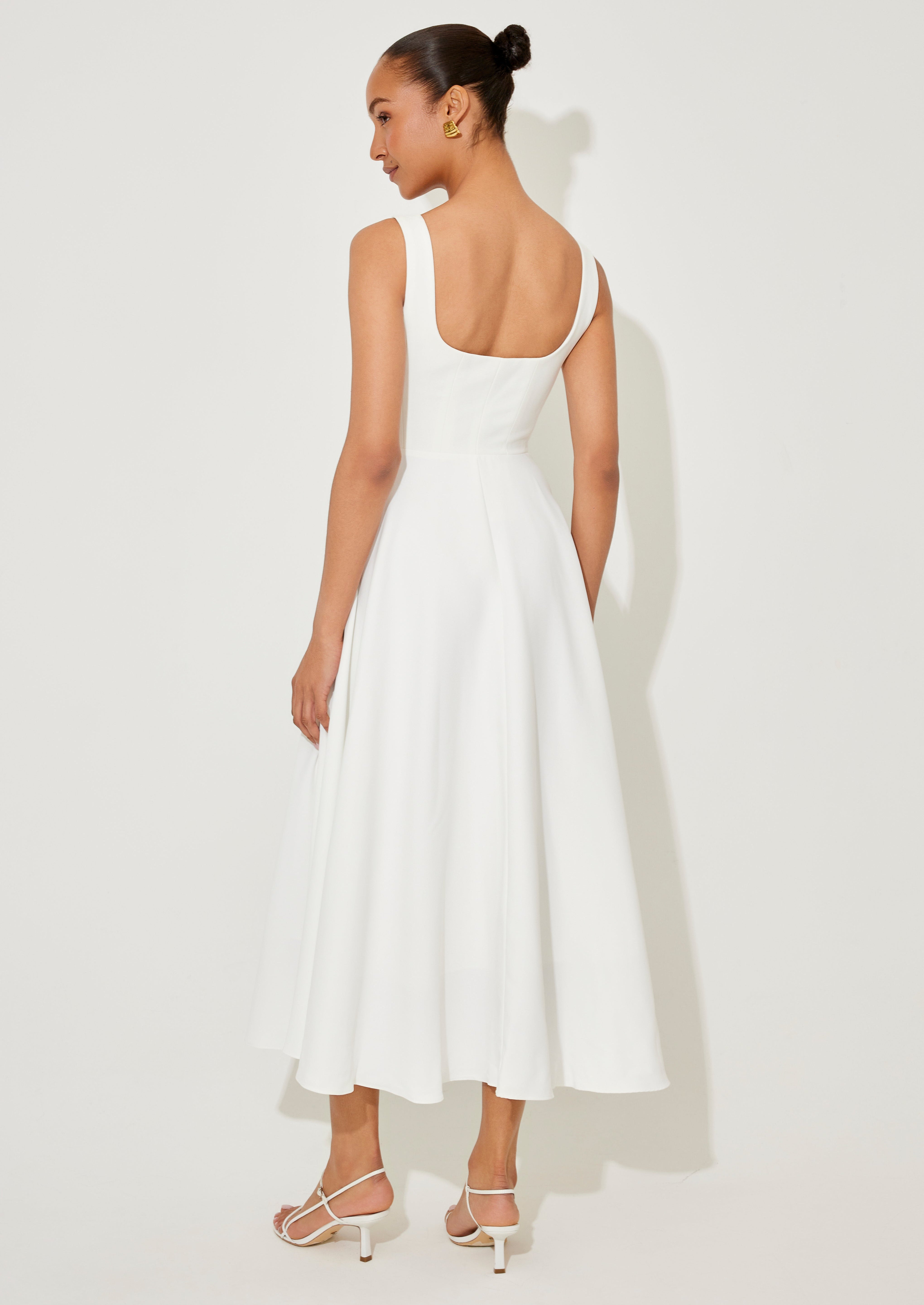 Amélia - Vestido Midi Intemporal