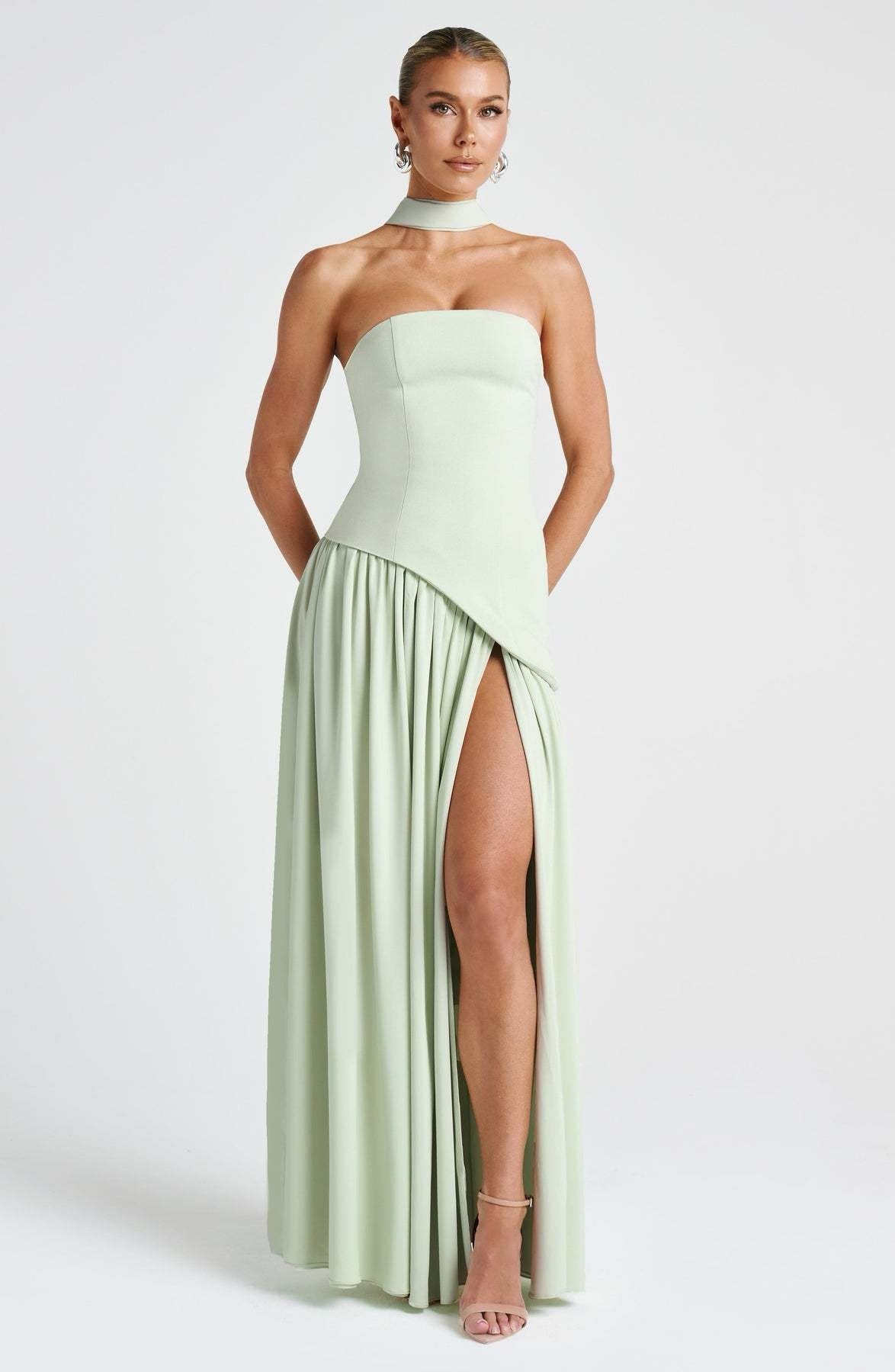 Beatriz - Vestido Longo Sofisticado