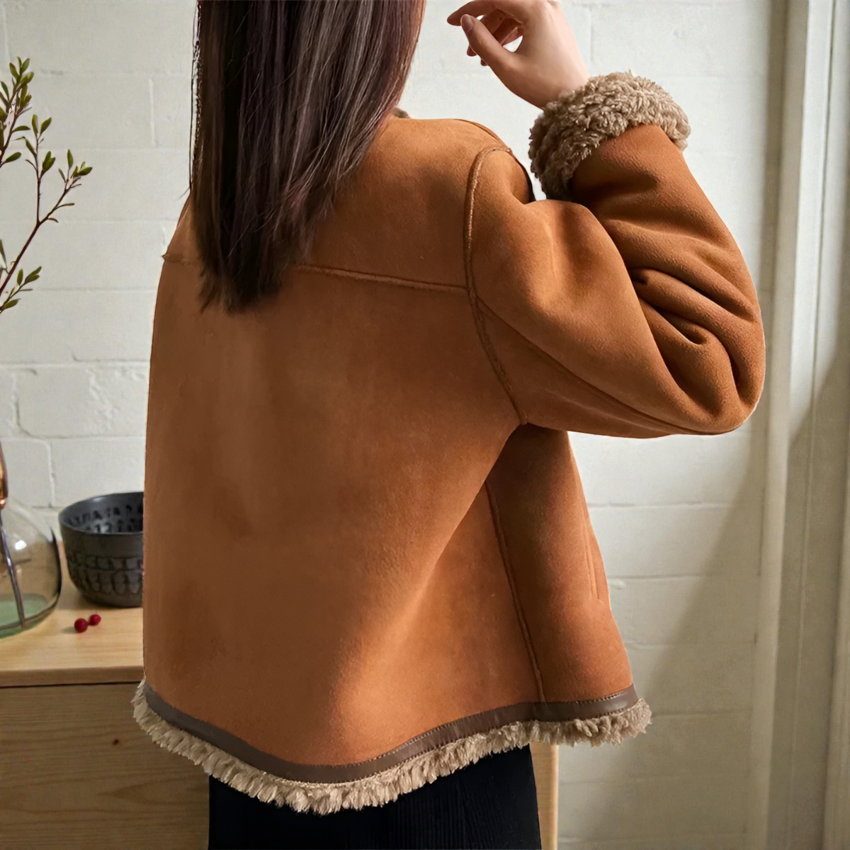 Lúcia™ | Casaco Elegante em malha premium, perfeito para completar qualquer look sofisticado.