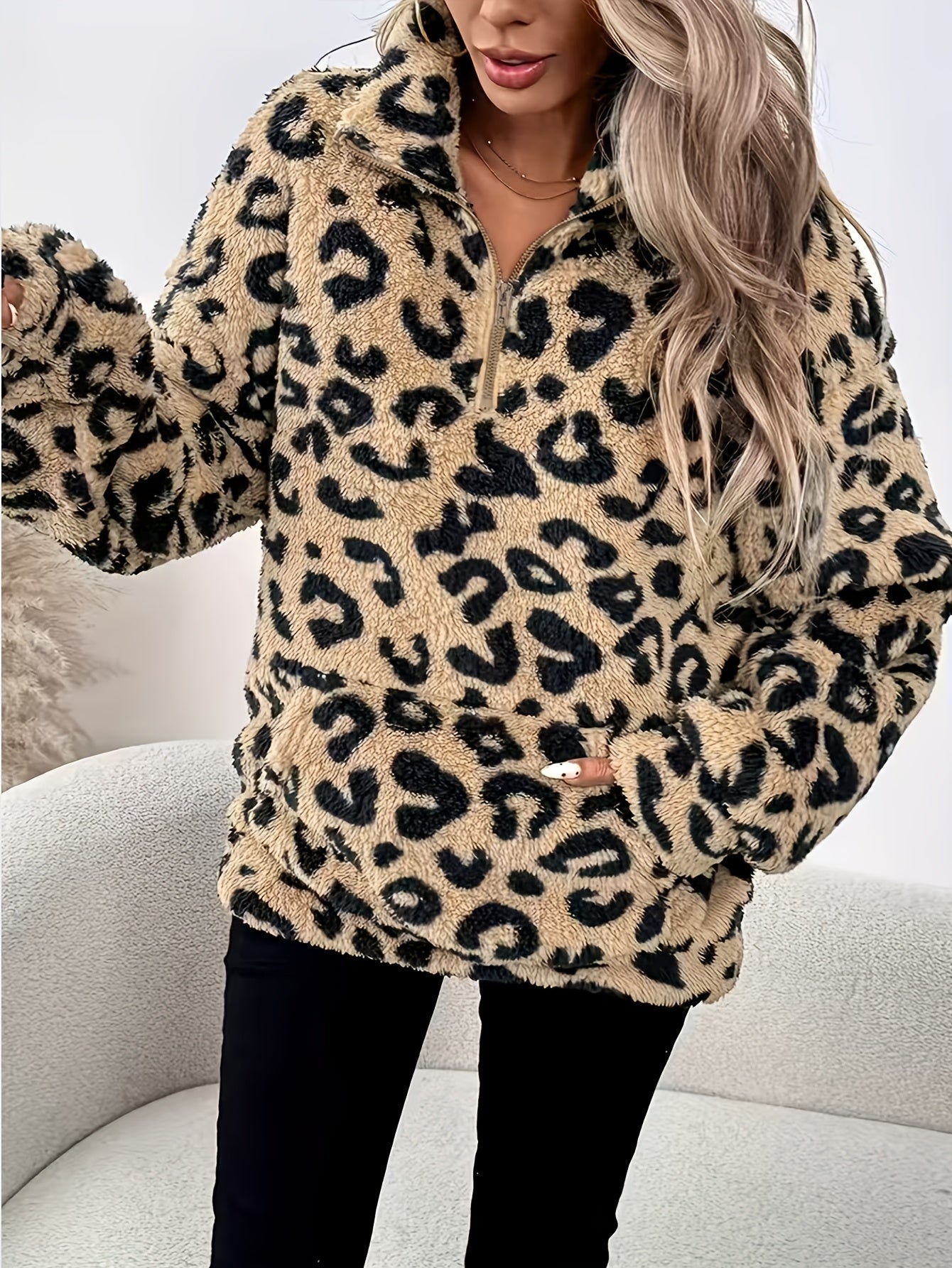 Sweat Plush Animal Print com Fecho