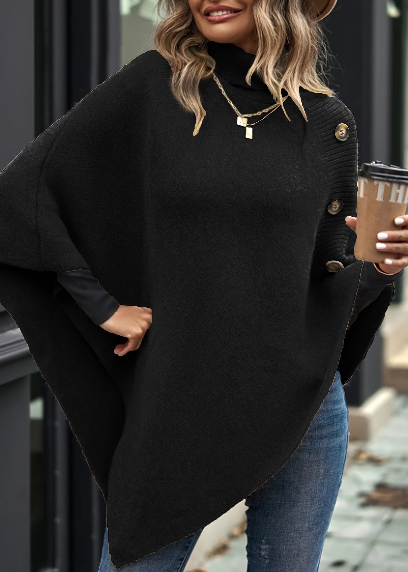 Poncho Tricot Elegante com Botões Laterais