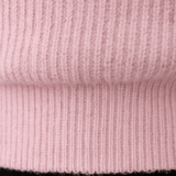 Suéter de Tricô Rosa Claro com Gola Alta – Estilo Confortável e Sofisticado