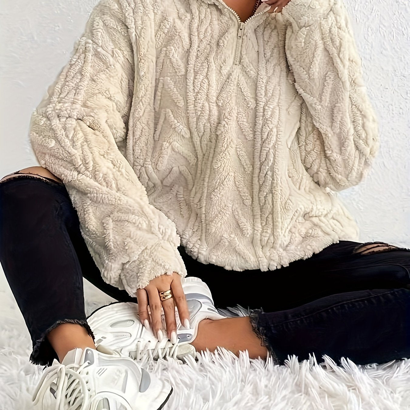 Sweat Textura Plush com Fecho Frontal