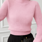 Suéter de Tricô Rosa Claro com Gola Alta – Estilo Confortável e Sofisticado