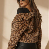 Casaco Peludo Leopard Chic Feminino