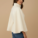 Blusa Elegante com Cinto e Manga Ampla