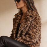 Casaco Peludo Leopard Chic Feminino