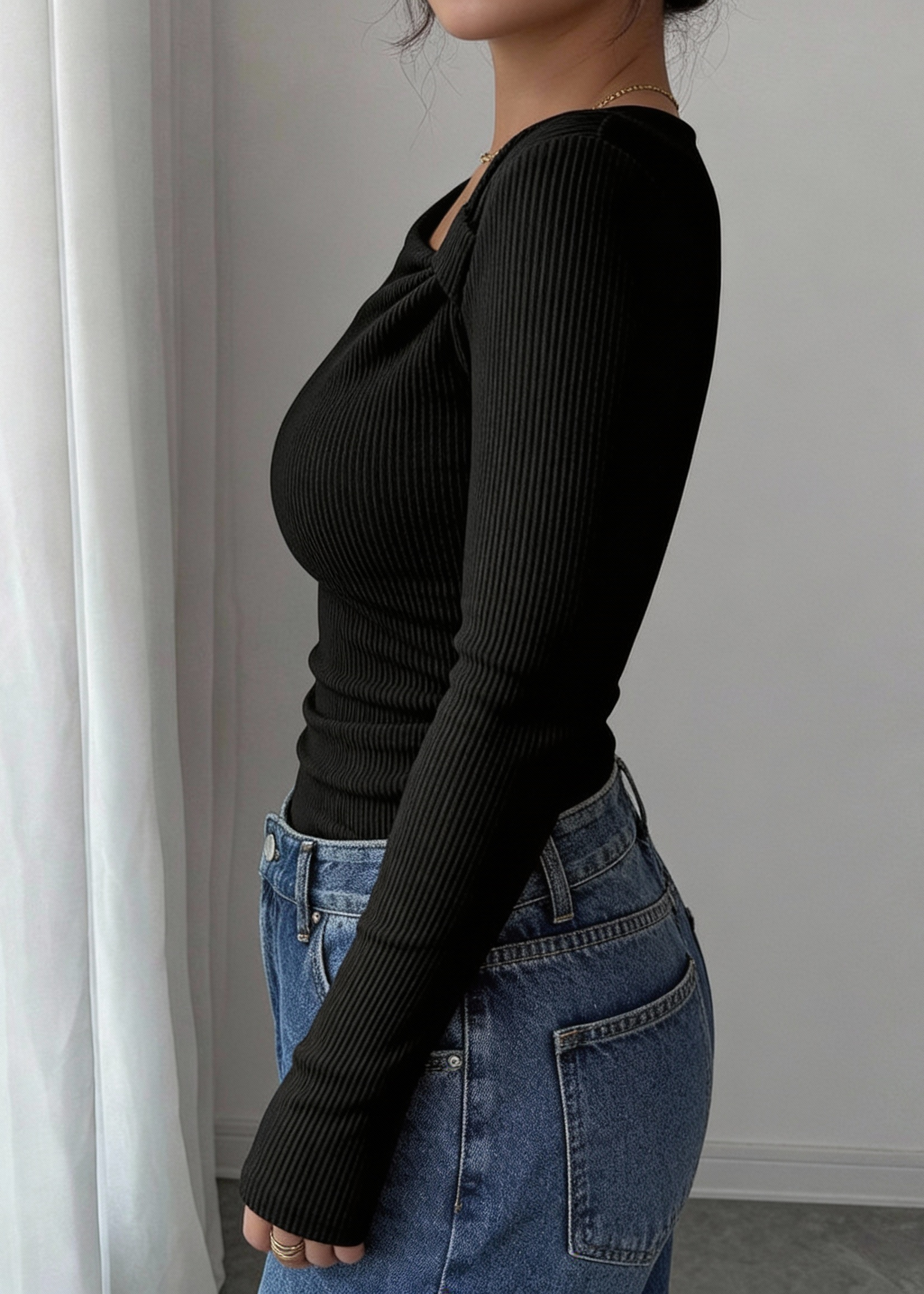 Blusa Cropped de Malha Texturizada com Decote Assimétrico