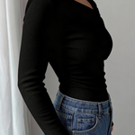 Blusa Cropped de Malha Texturizada com Decote Assimétrico