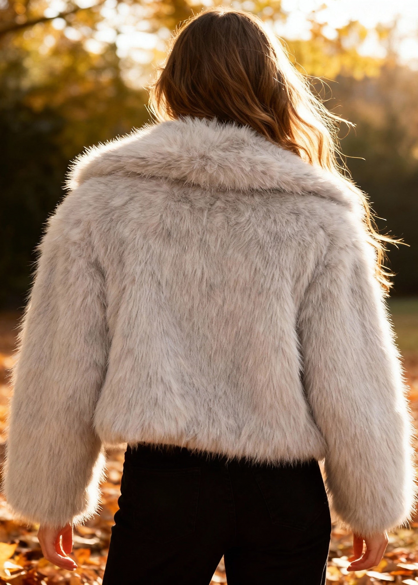 Casaco de Pelo Elegante e Macio com Gola Fofa – Perfeito para o Inverno