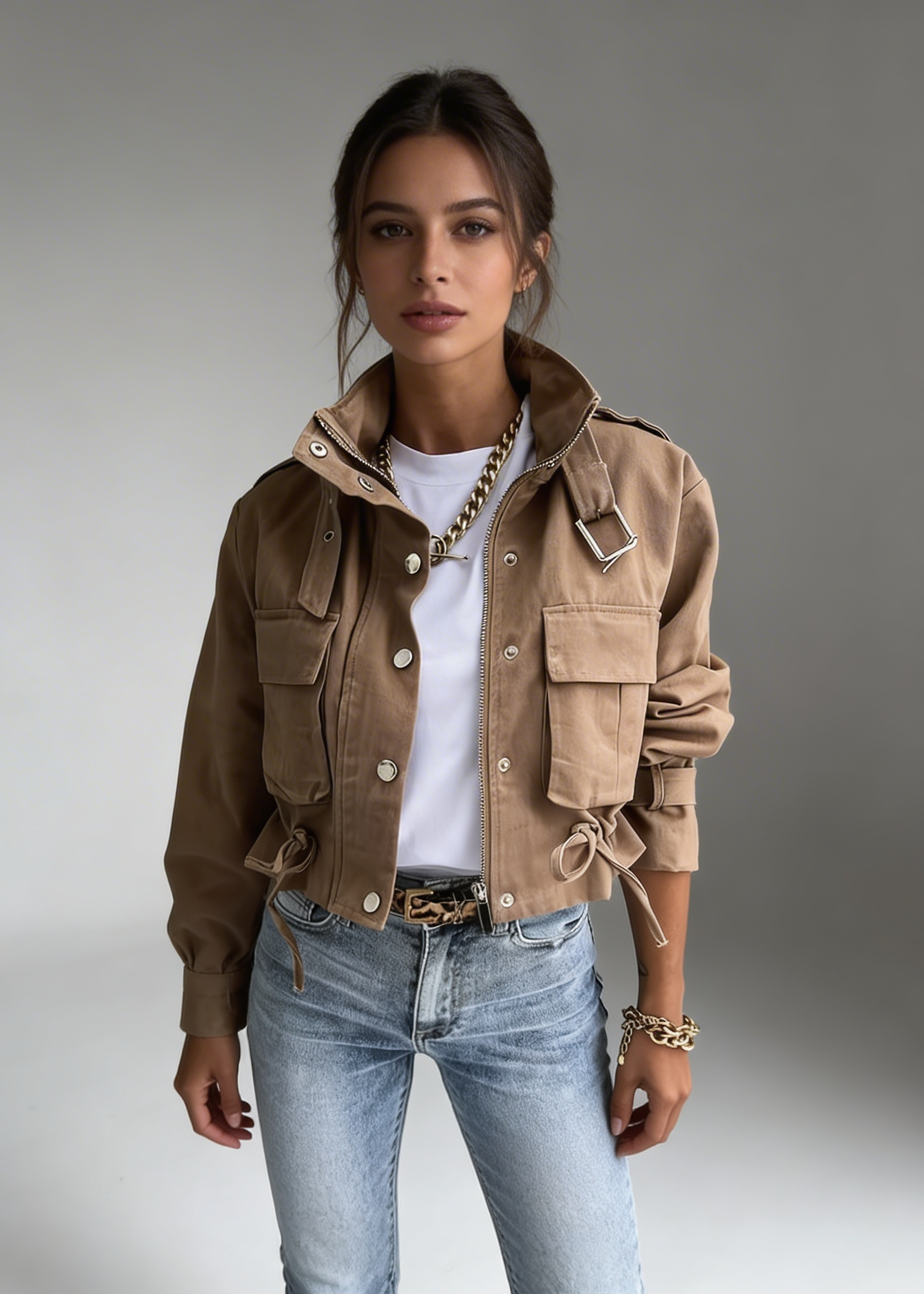 Casaco Utility Moderno com Bolsos Frontais