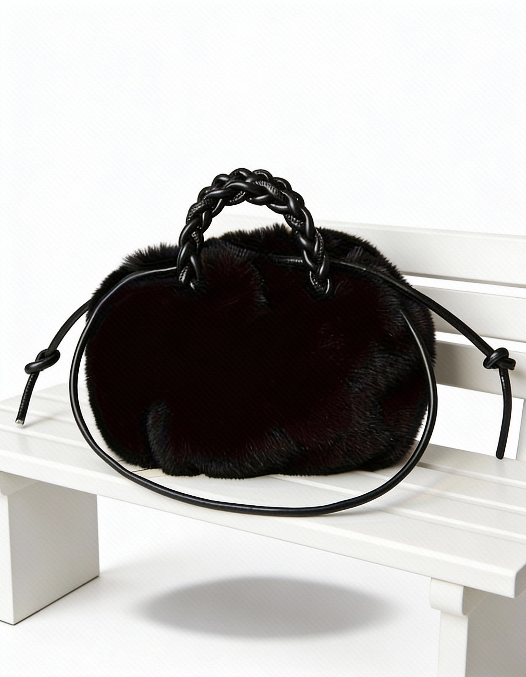 Mala Bucket Peluciada Fashion