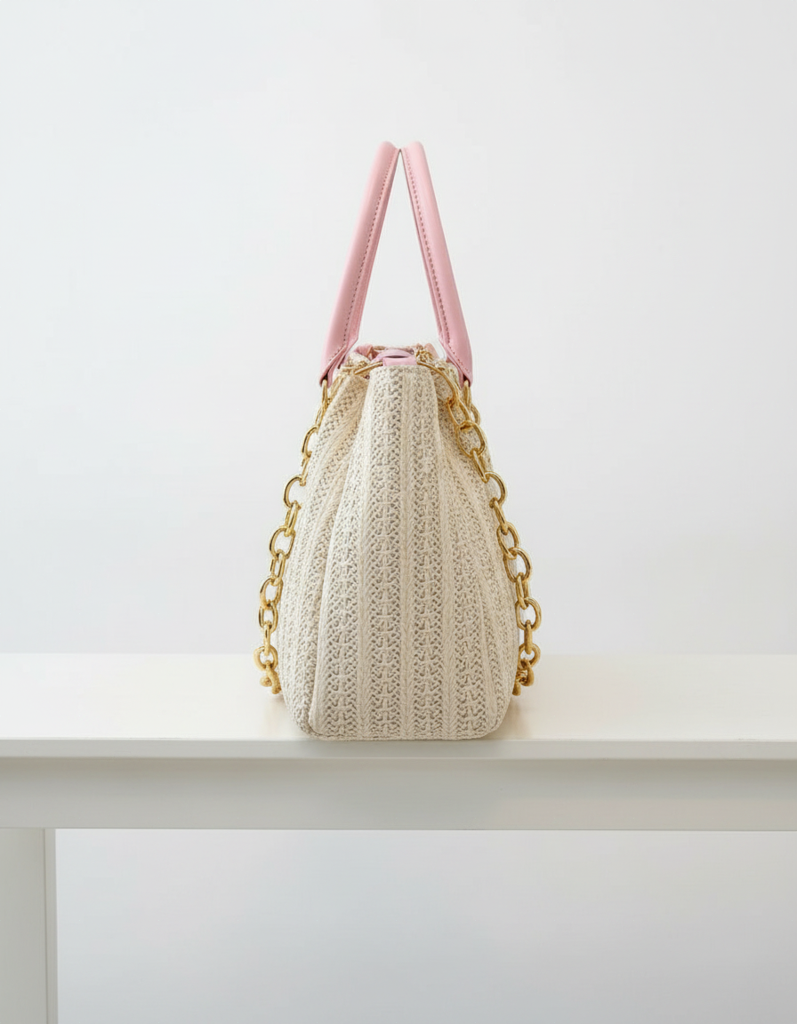 Mala Estruturada com Correntes Decorativas