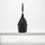 Mala Hobo Casual com Fechos Funcionais