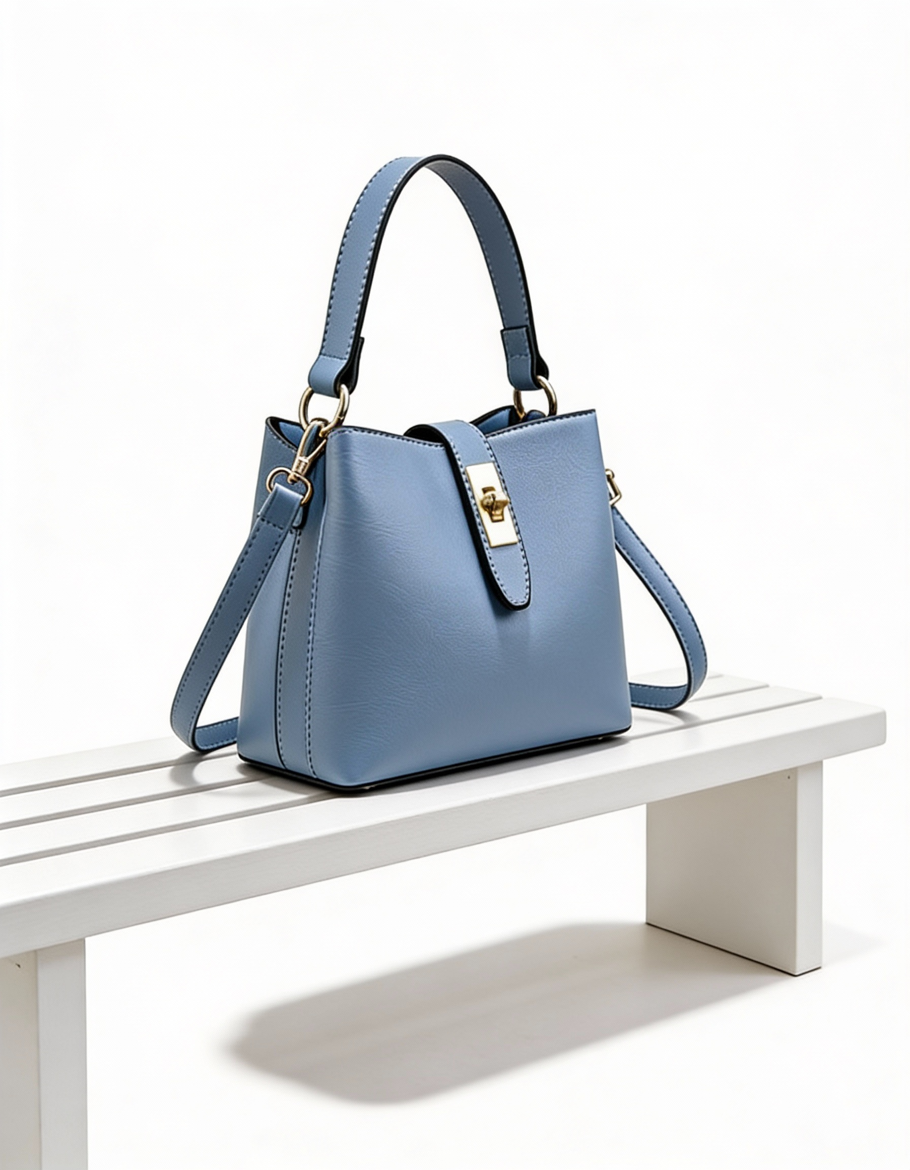 Mala Bucket Elegante com Fecho Metálico