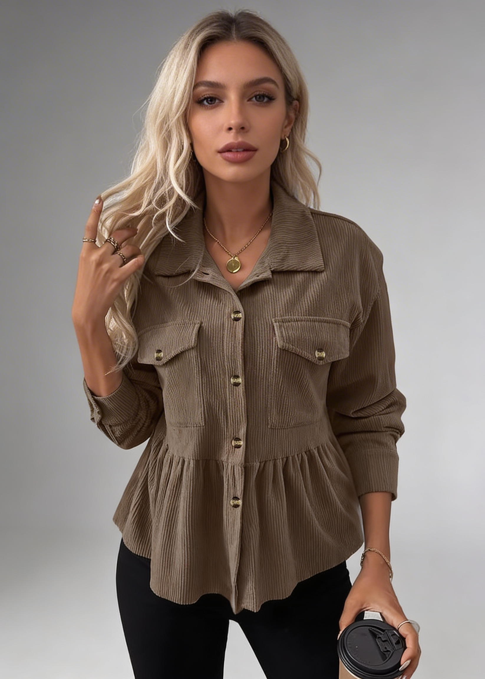 Camisa Texturizada com Bolsos Frontais