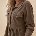 Camisa Texturizada com Bolsos Frontais