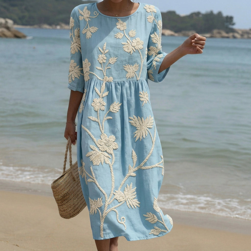 Cátia - Vestido Midi com Estampa de Plantas e Flores