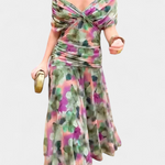 Luana - Vestido elegante com decote em V