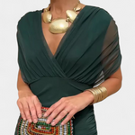 Luana - Vestido elegante com decote em V