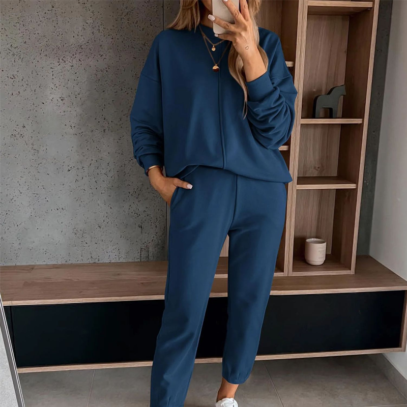Lola | Ensemble deux pièces confortable pour femme, composé d'un sweat-shirt et d'un pantalon de jogging