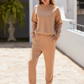 Lola | Ensemble deux pièces confortable pour femme, composé d'un sweat-shirt et d'un pantalon de jogging